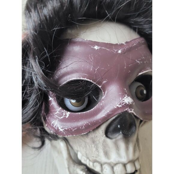 Hyde eek chattering skull animated superhero Halloween prop scary - Picture 9 of 13